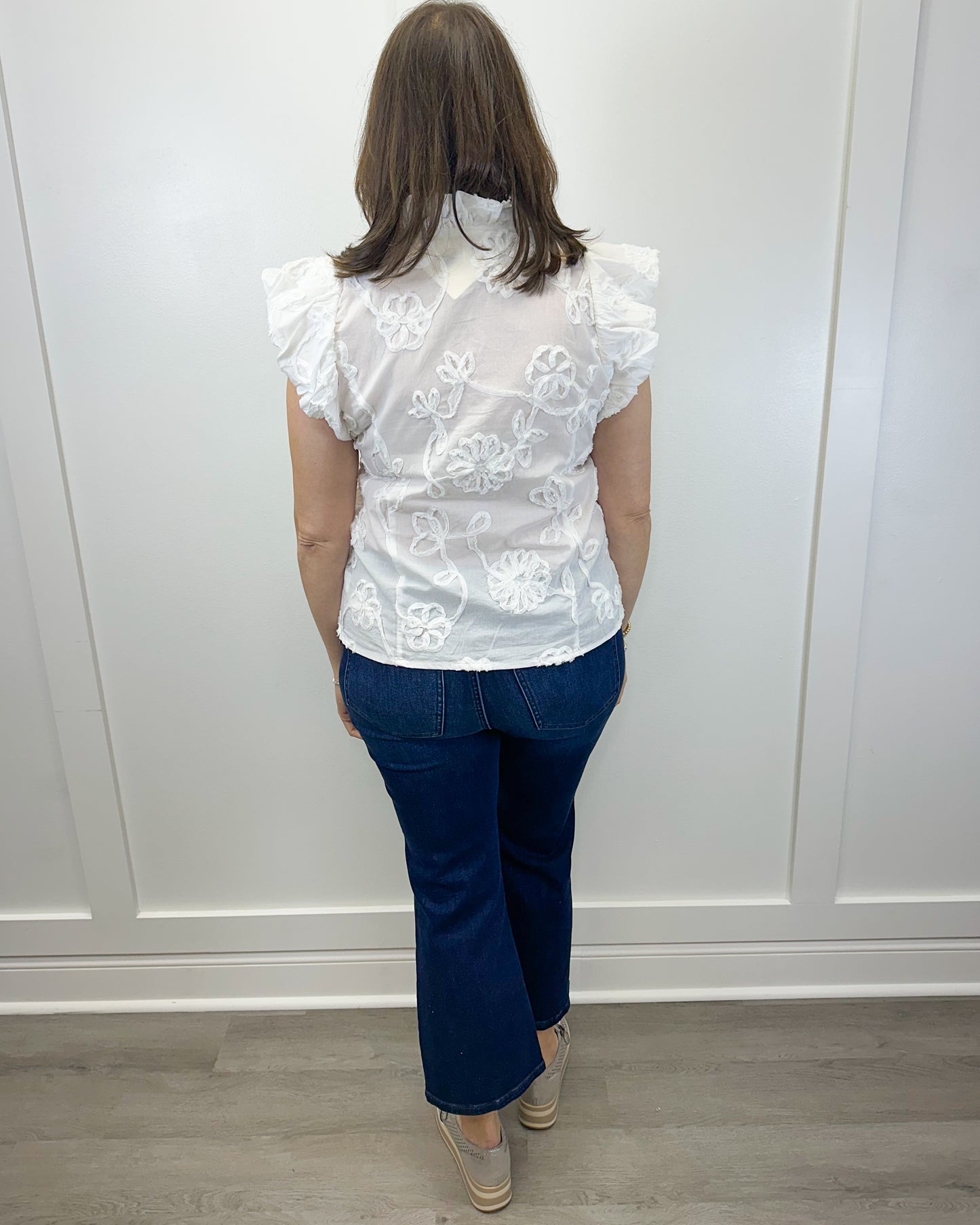 Ellie Top - White Tops Entro