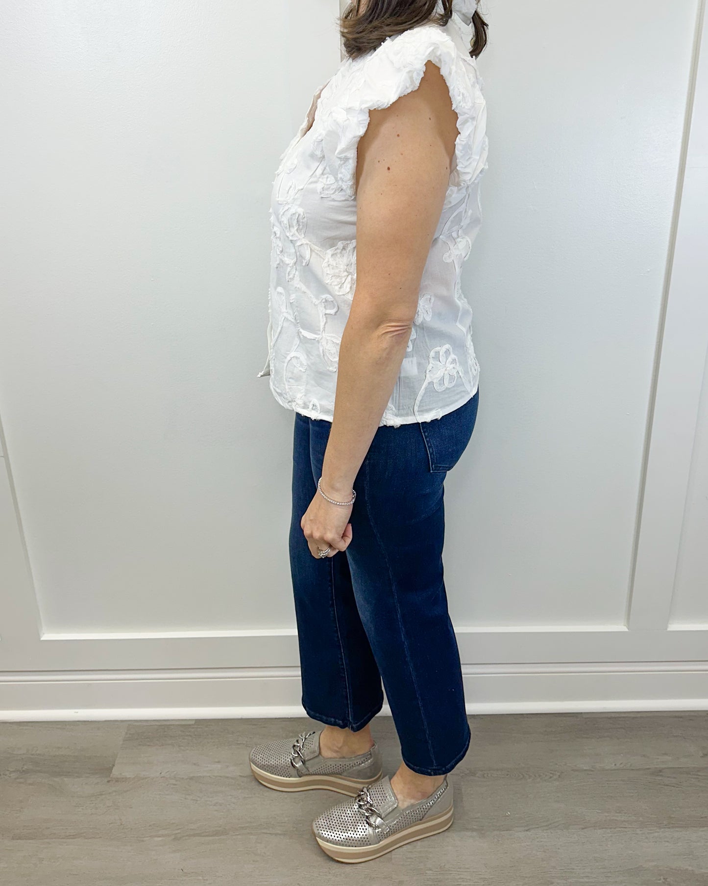Ellie Top - White Tops Entro