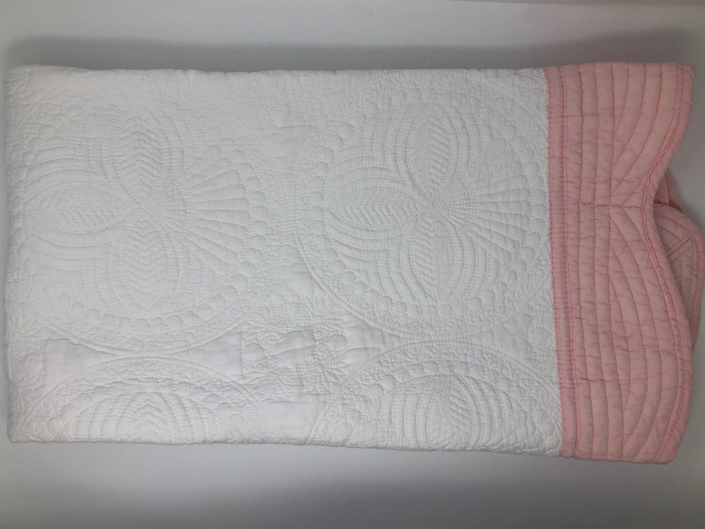 Baby Medallion Quilt Baby Accessories Oriental Products white with pink  
