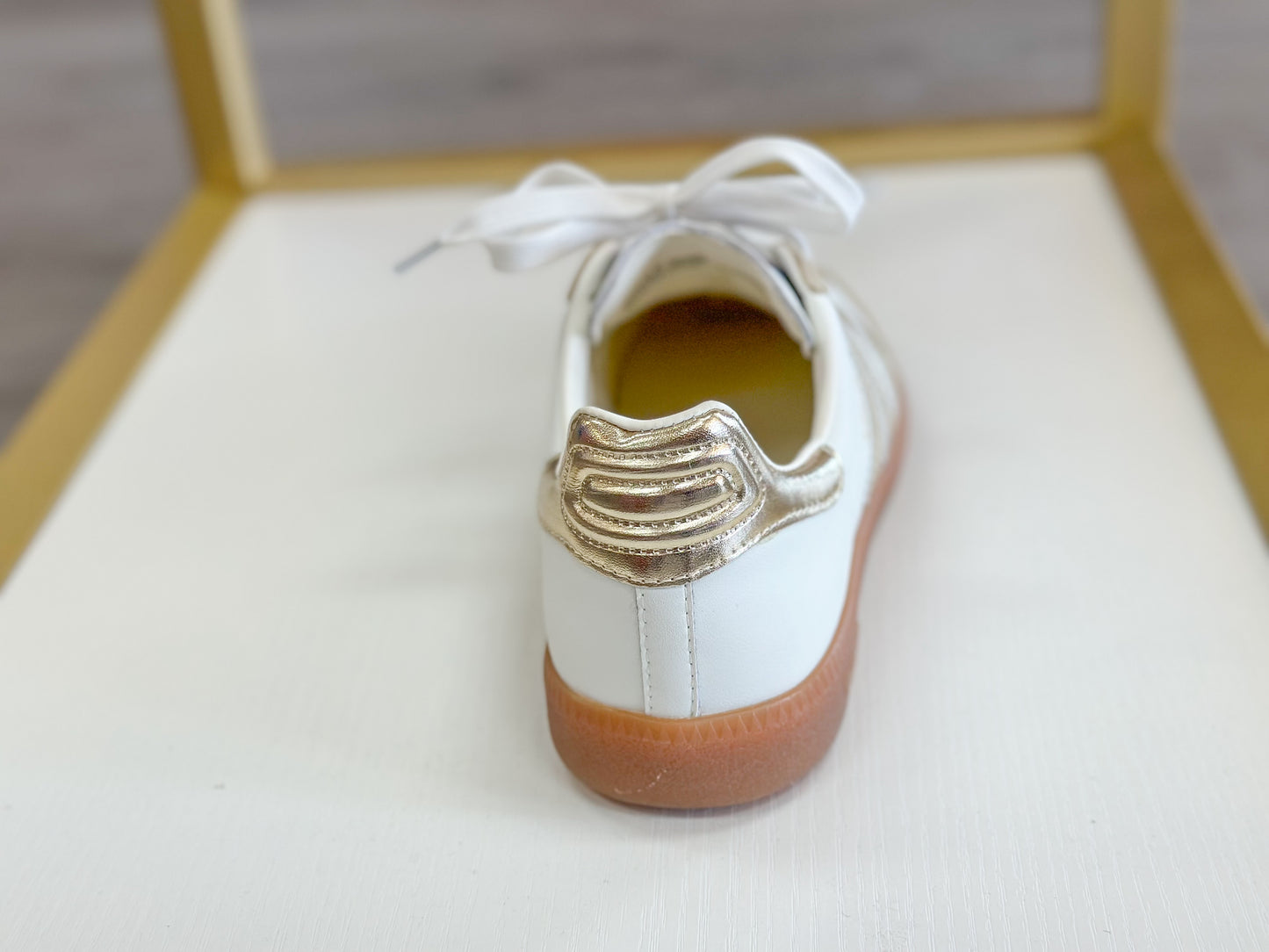 Cloud - Beige Shoes Back 70   