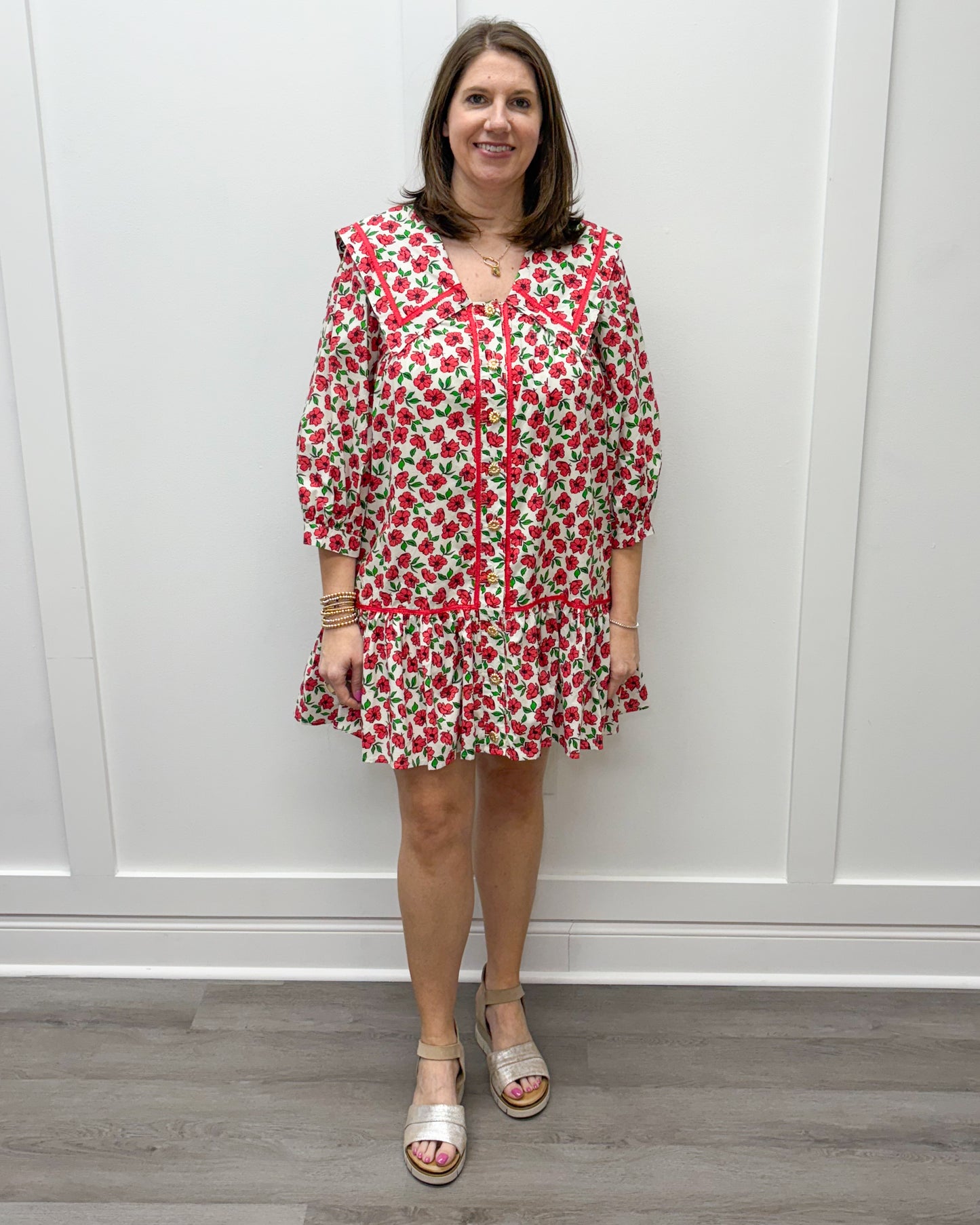 Sheila Dress - Red Floral w/ Gold Flower Buttons Short Dresses Entro