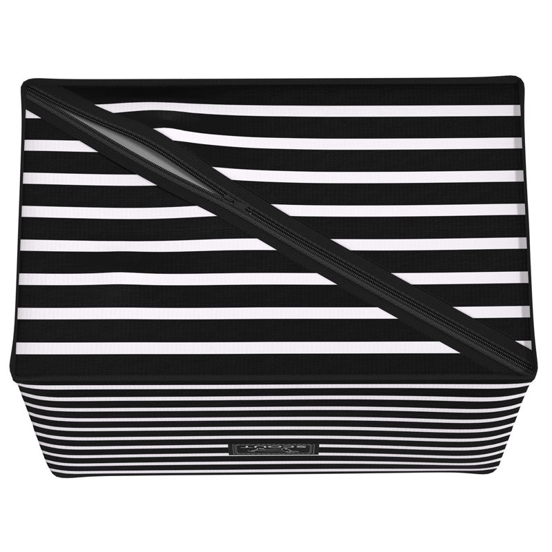 Rump Roost MED-Fleetwood Black Gifts Scout   