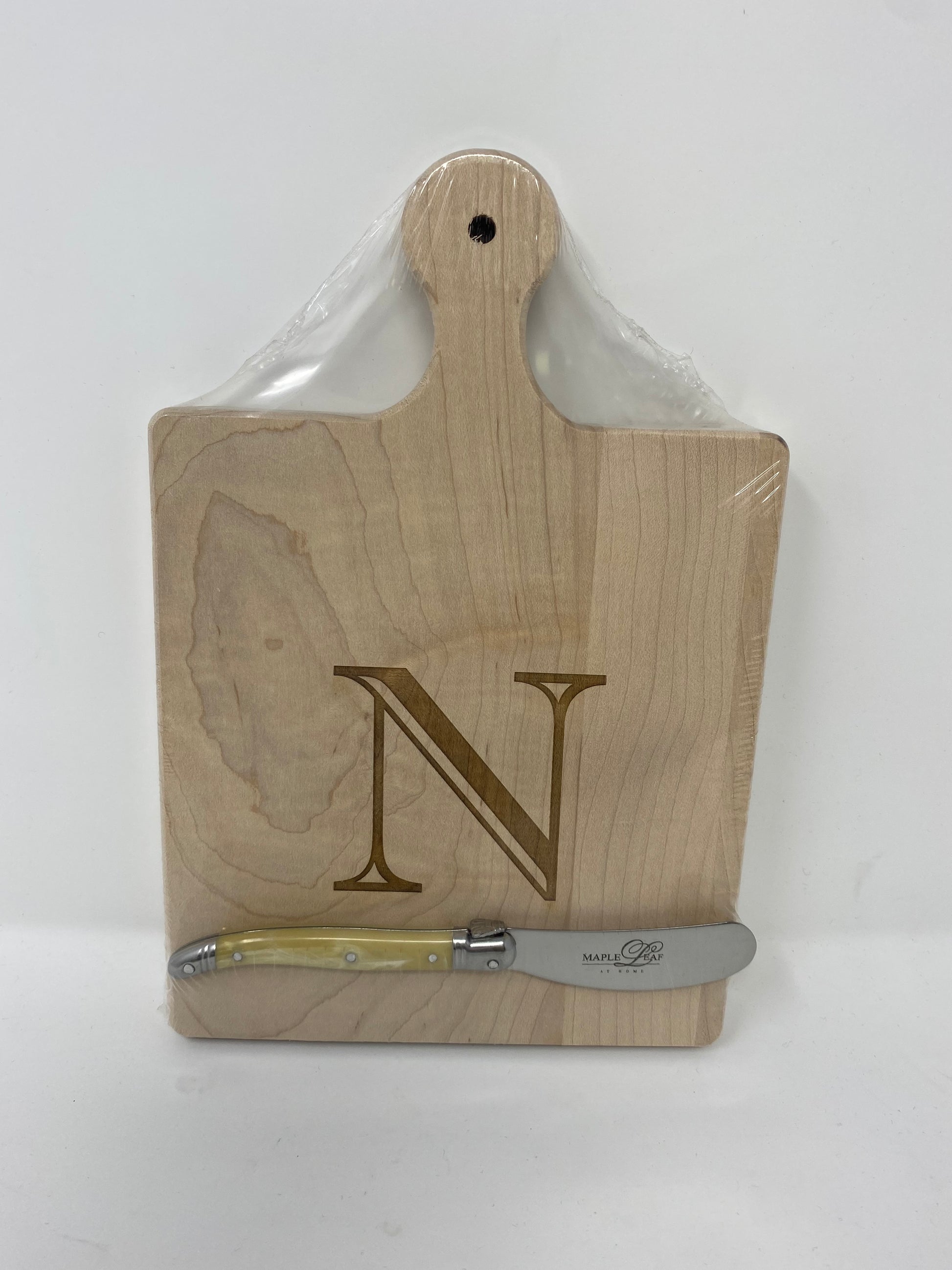 Maple Artisan Paddle Cutting Board Gifts Maple Leaf at Home N  